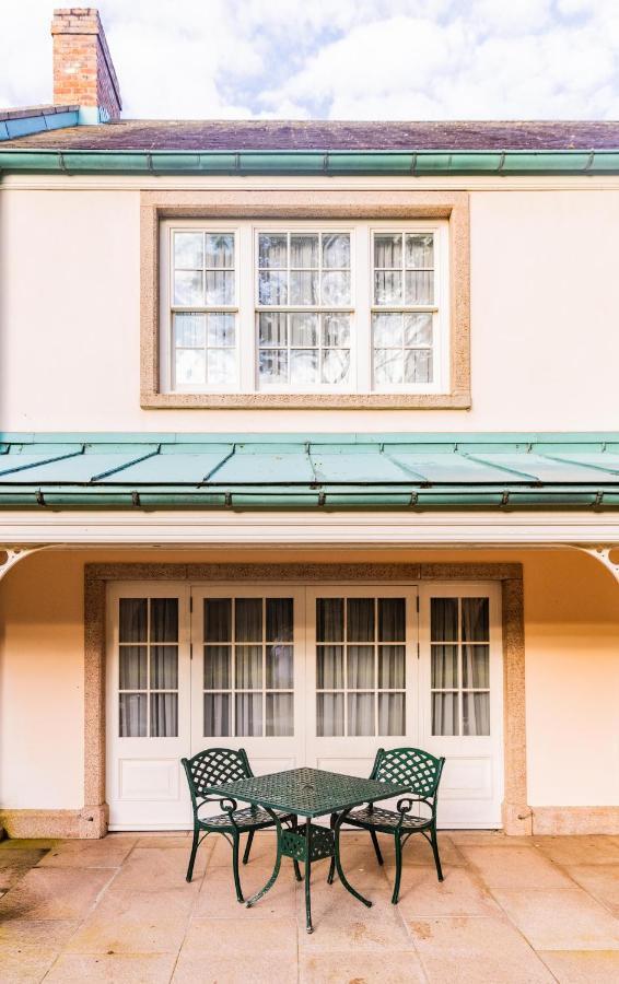 The Dixcart Hotel サーク エクステリア 写真